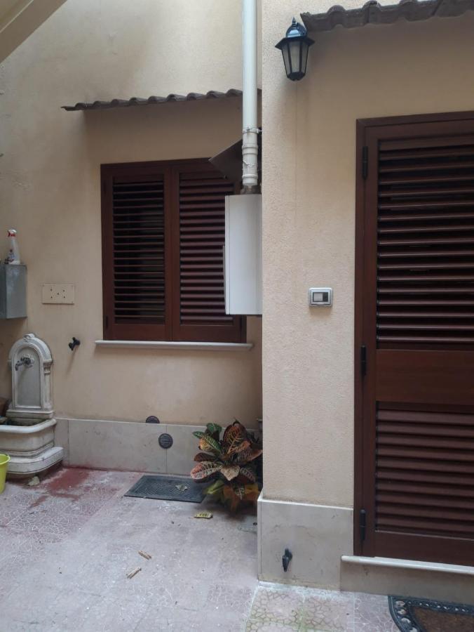 Casa Ale Bed & Breakfast Бриндизи Екстериор снимка